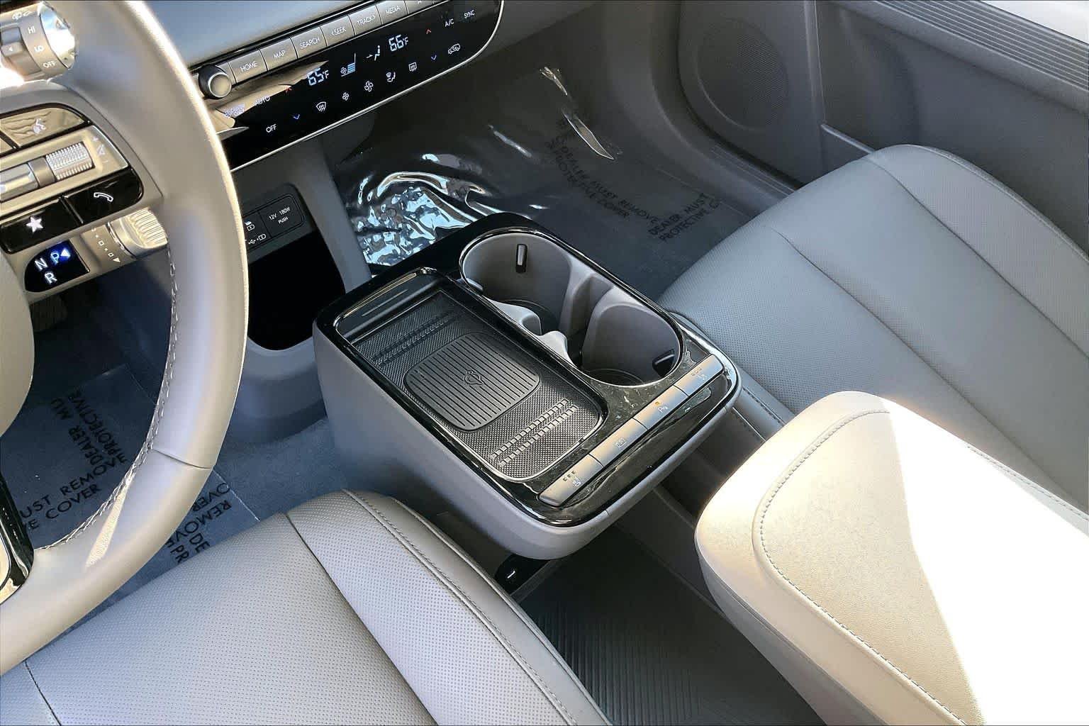 2026 Hyundai IONIQ 5 SEL - Photo 16