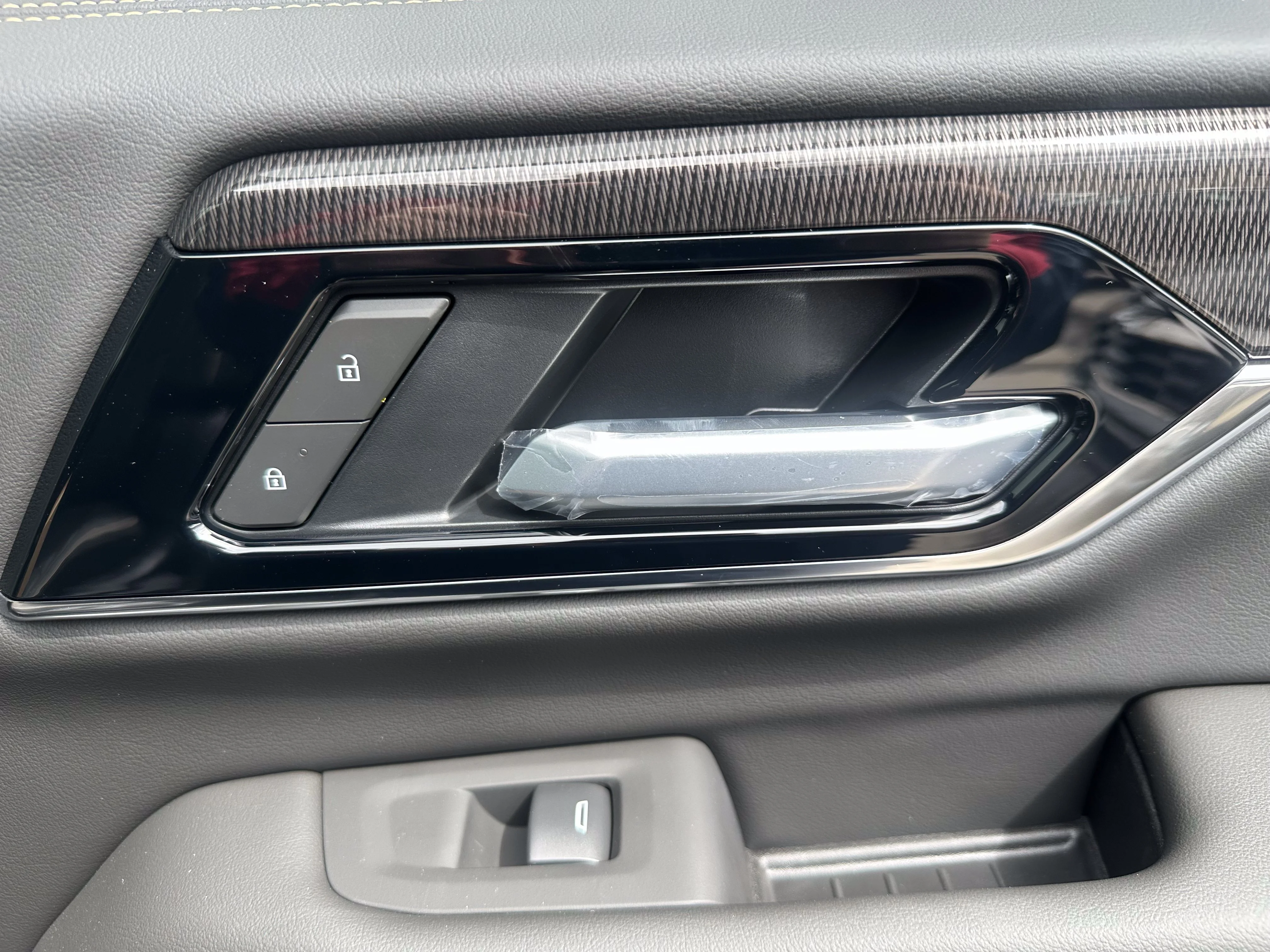 New 2026 Onyx Black GMC Elevation image 21