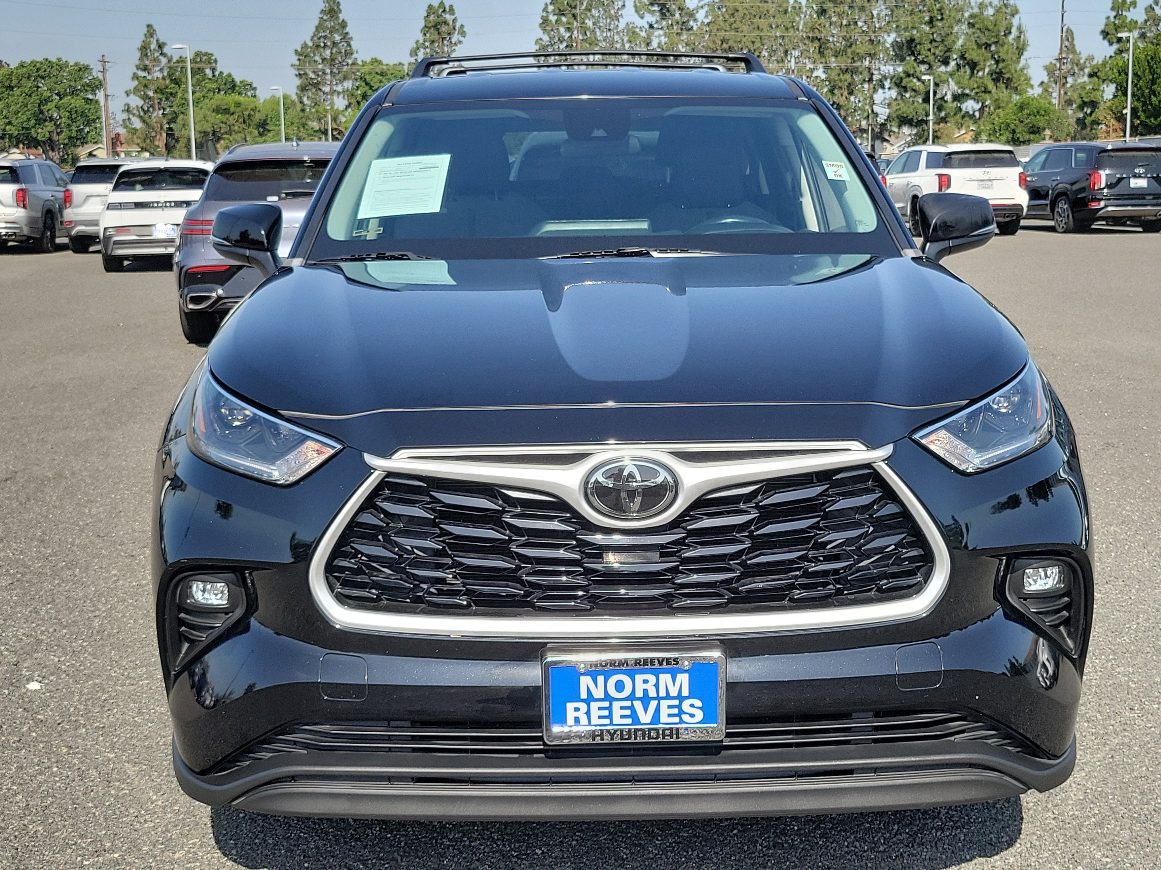 2021 Toyota Highlander LE - Photo 26