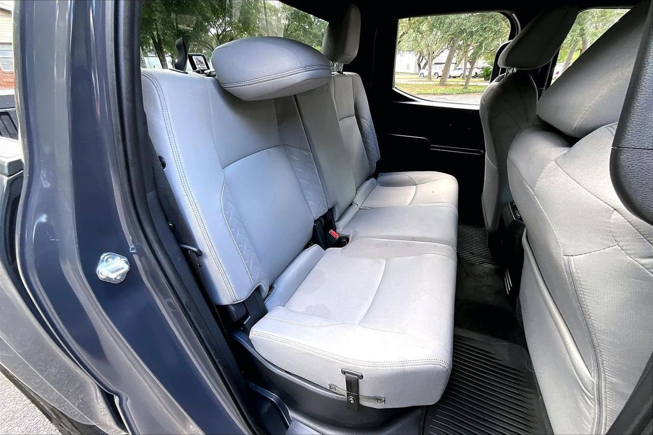 Used 2025  Toyota SR5 image 21
