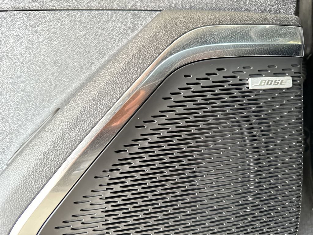 2026 GMC Acadia Denali - Photo 12