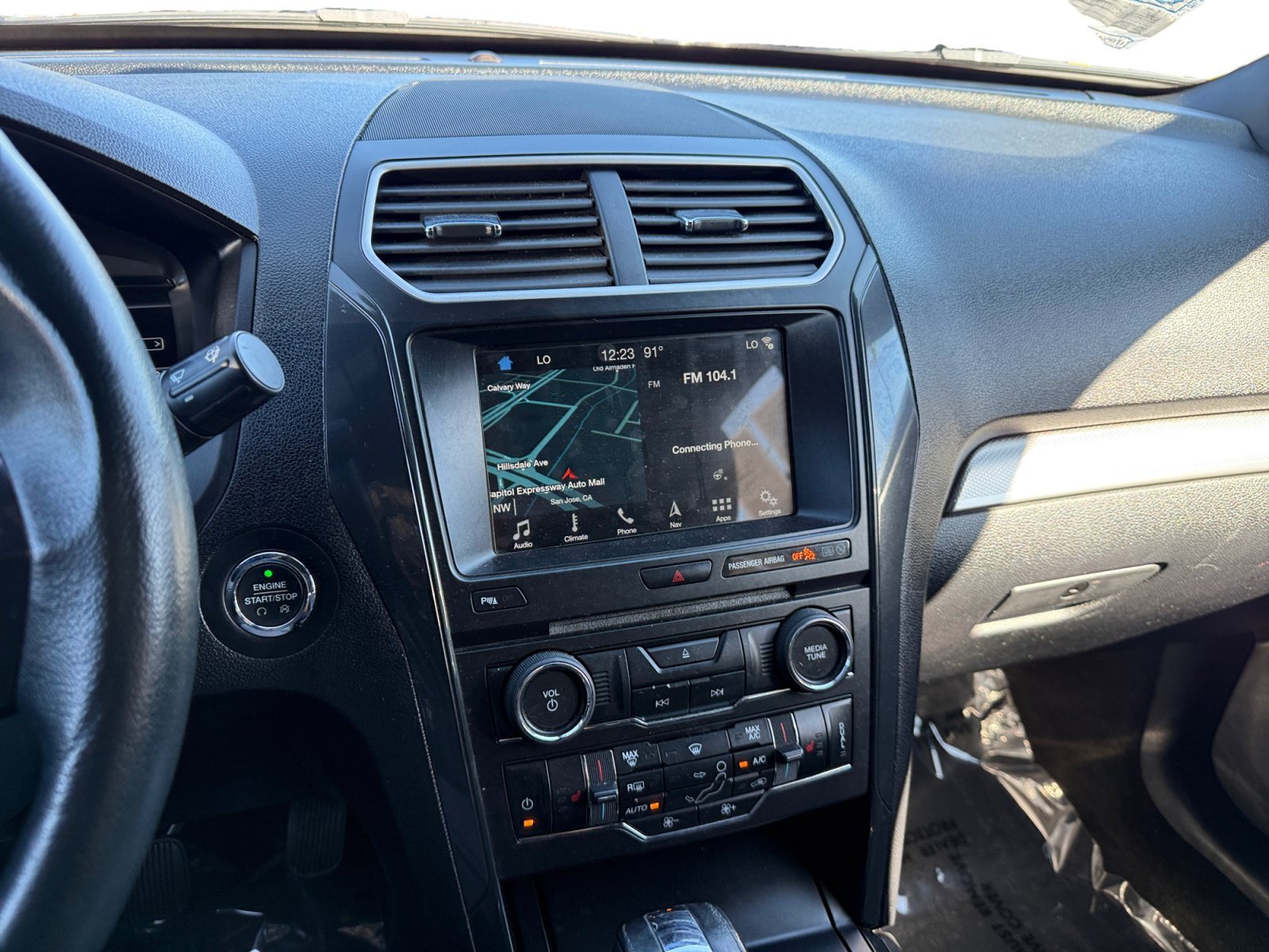 Used 2018 Ruby Red Metallic Ford XLT image 12