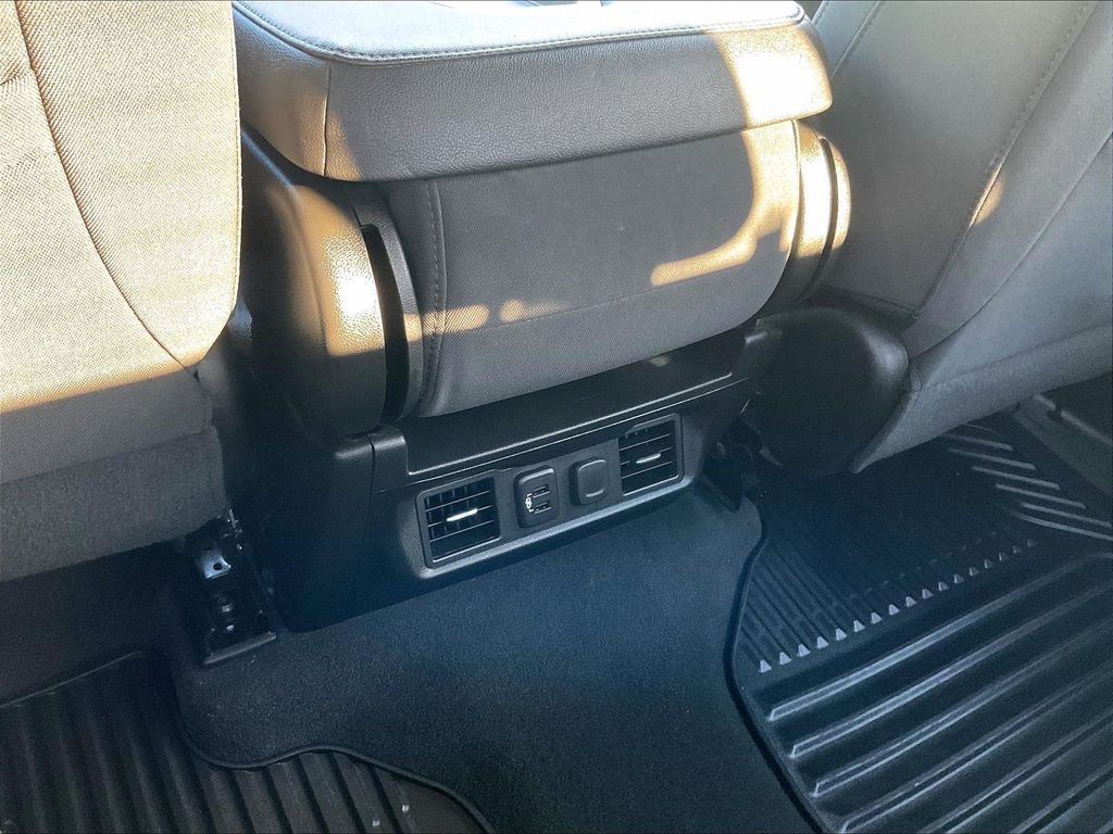 Used 2021 Gray GMC SLE image 27