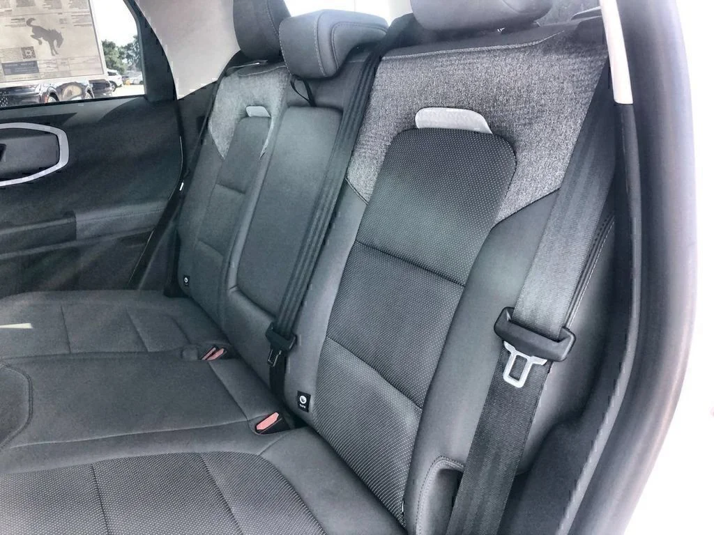 New 2025 Oxford White Ford Badlands® image 18