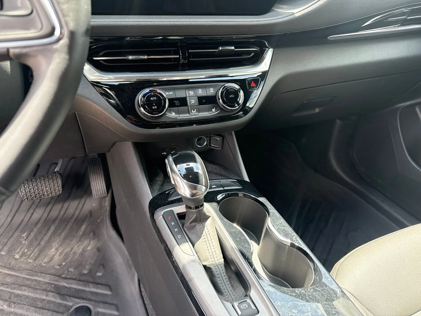 2024 Buick Envista Sport Touring - Photo 20