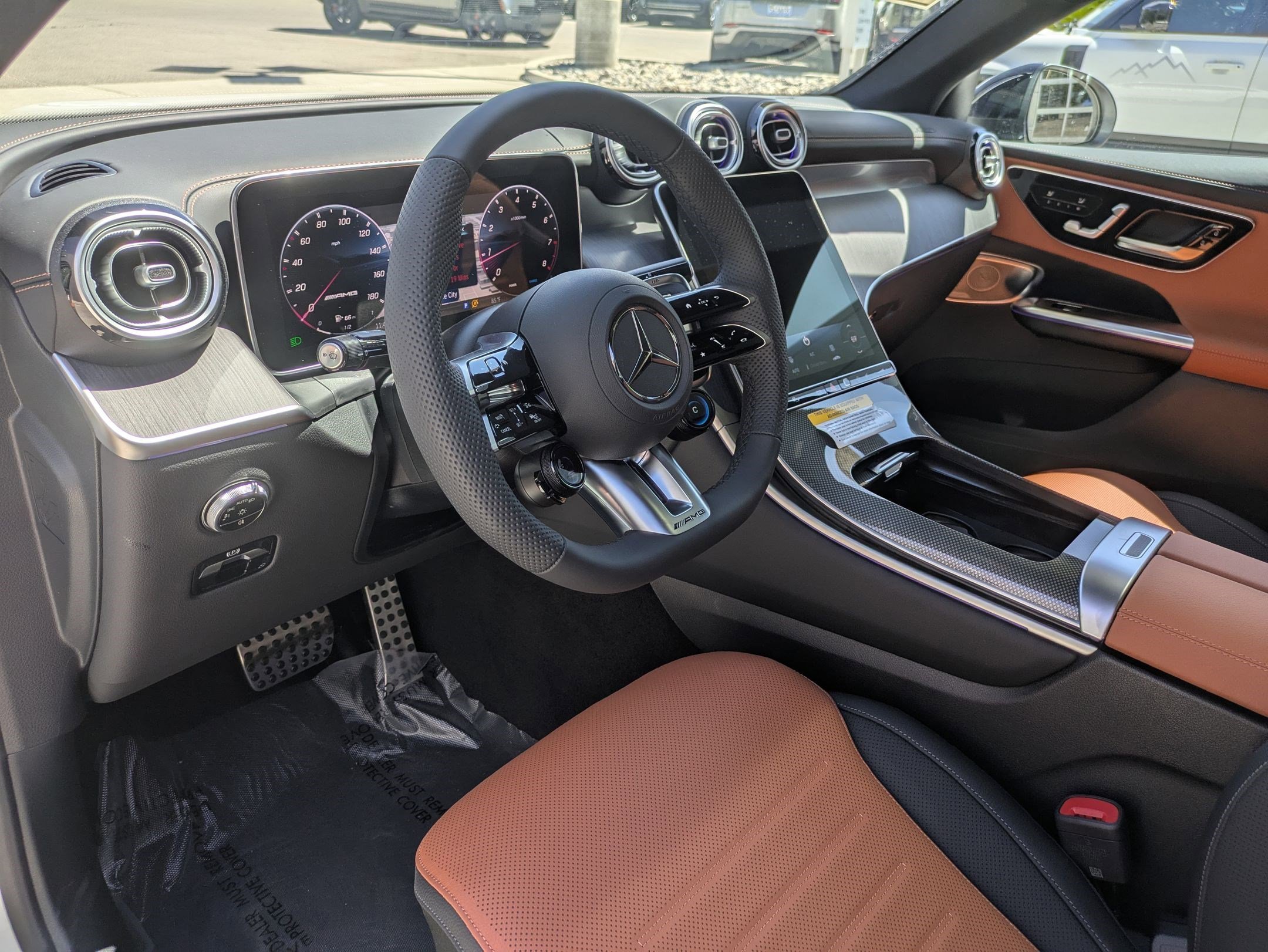 New 2026 Polar White Mercedes-Benz AMG® GLC 43 image 10