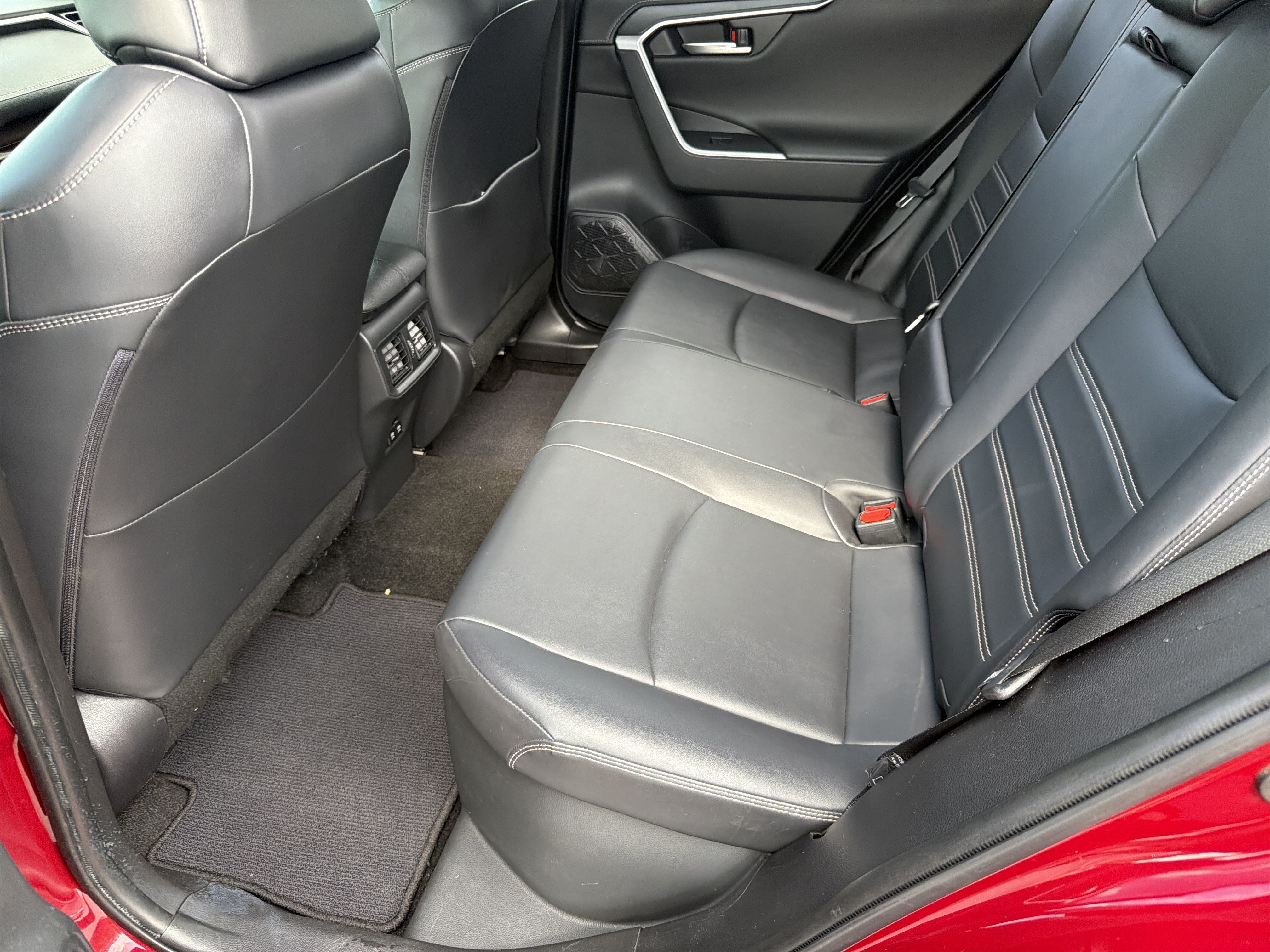 Used 2019 Pearl Toyota Limited image 31