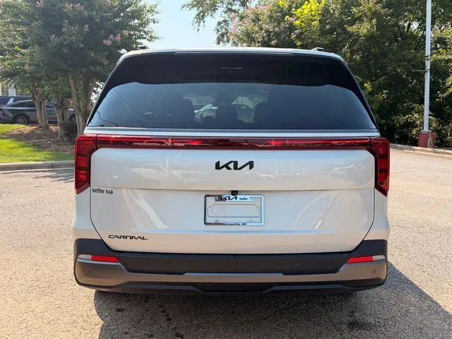 Certified Used 2025 Ivory Kia SX image 4