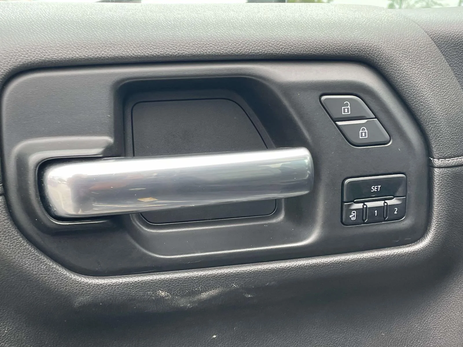 Used 2020 Dark Sky Metallic GMC SLT image 7