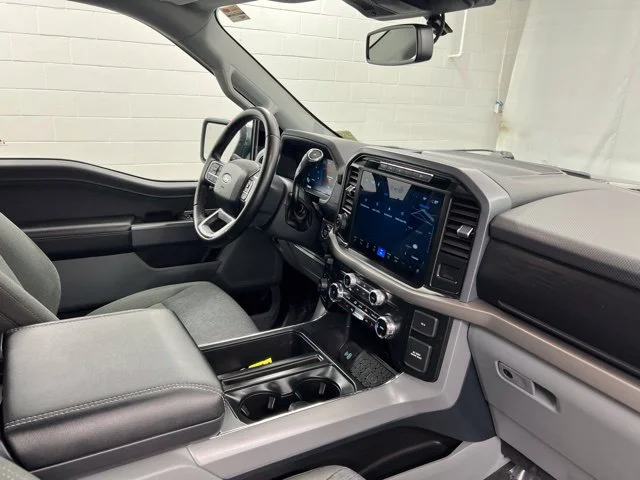 Used 2024 Gray Ford XLT image 21