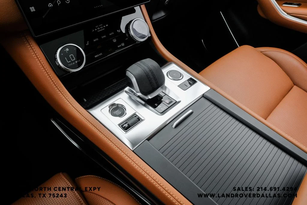 2026 Jaguar F-Pace R-Dynamic S - Photo 31