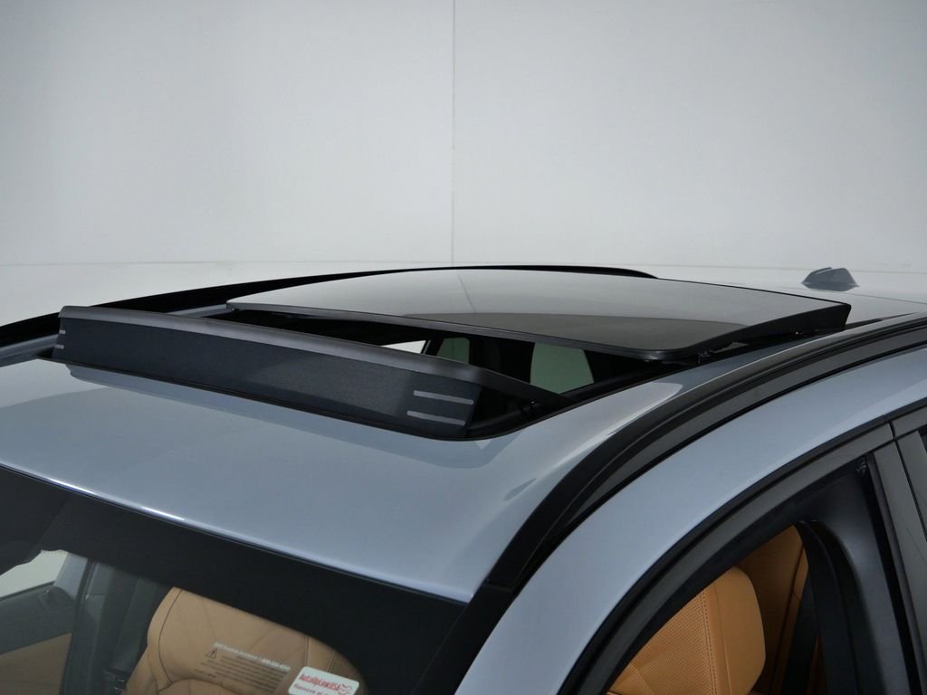 Used 2026 Brooklyn Grey Metallic BMW xDrive50e image 19