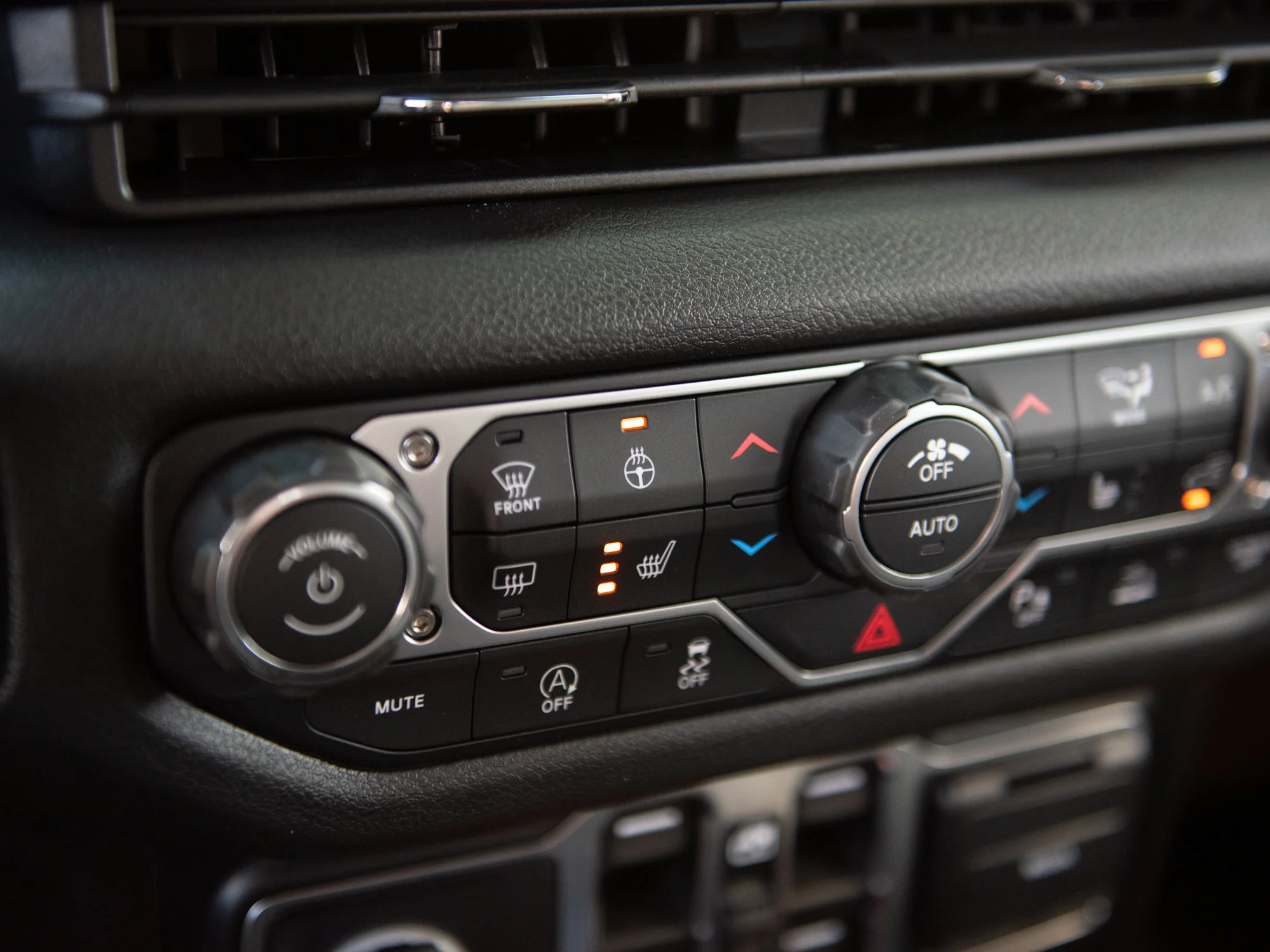 New 2026 41 Jeep Sport S* image 15