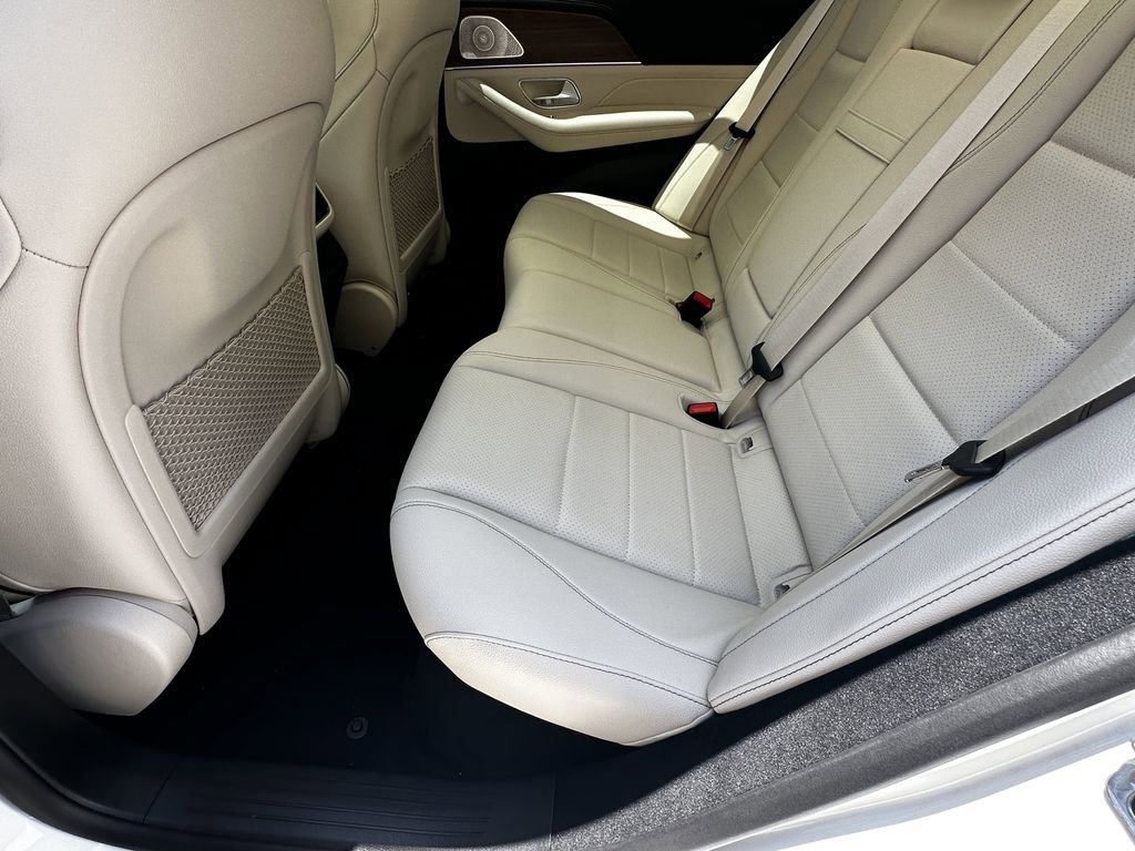 New 2026 Polar White Mercedes-Benz GLE 350 image 24