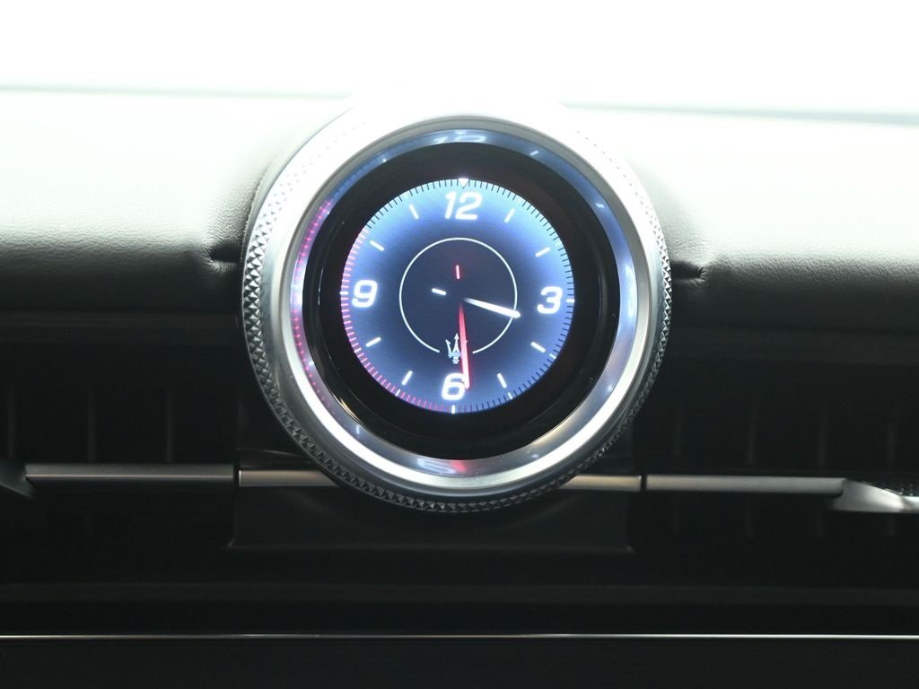 2024 MASERATI GRANTURISMO - Image 15