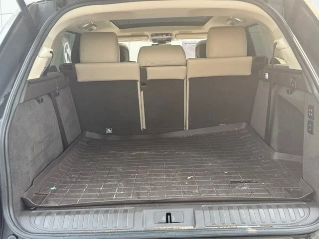 Used 2020 Black Land Rover HSE image 47