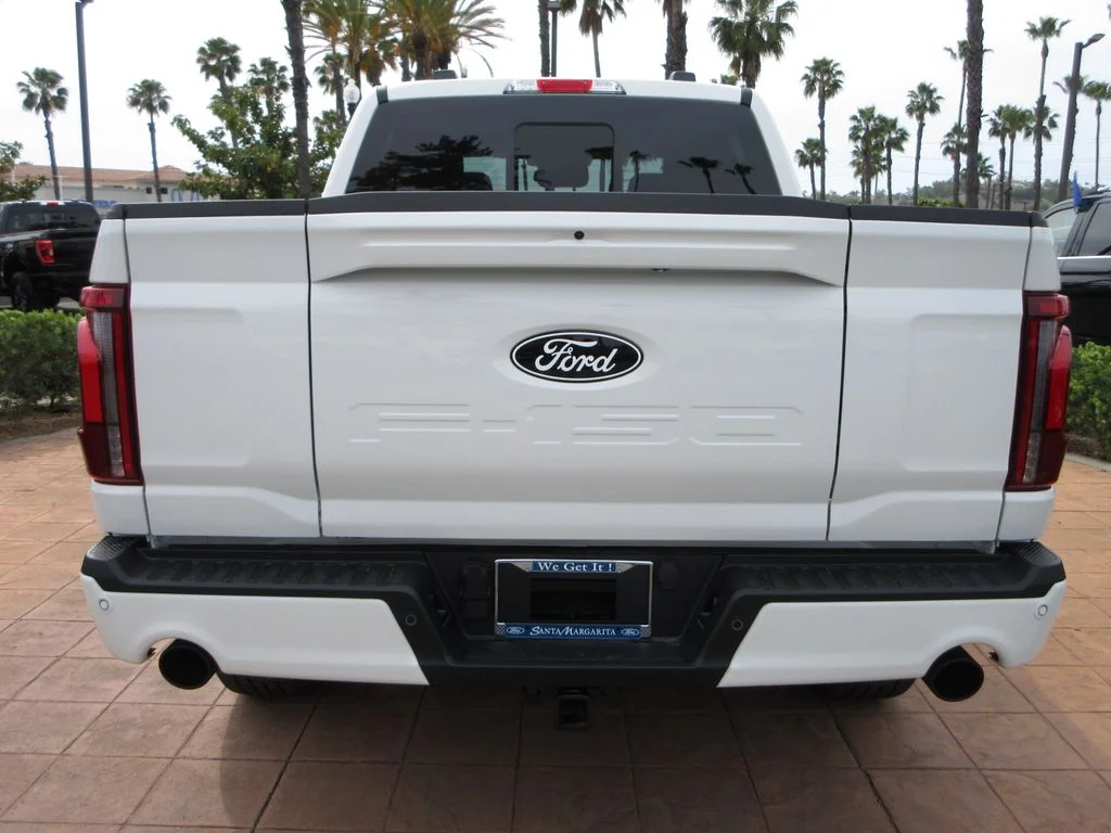 New 2026 Star White Metallic Tri-Coat Ford Lariat image 3