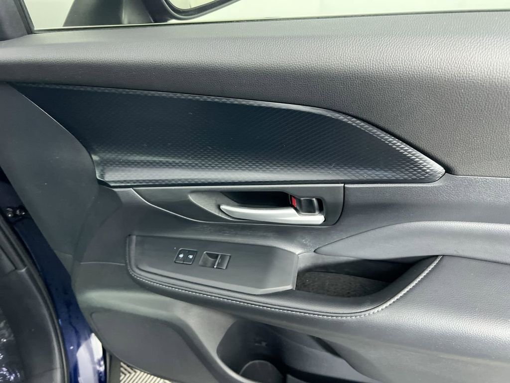 Used 2024  Toyota MAX Platinum image 29