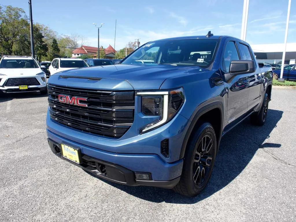 2024 GMC Sierra 1500 Elevation