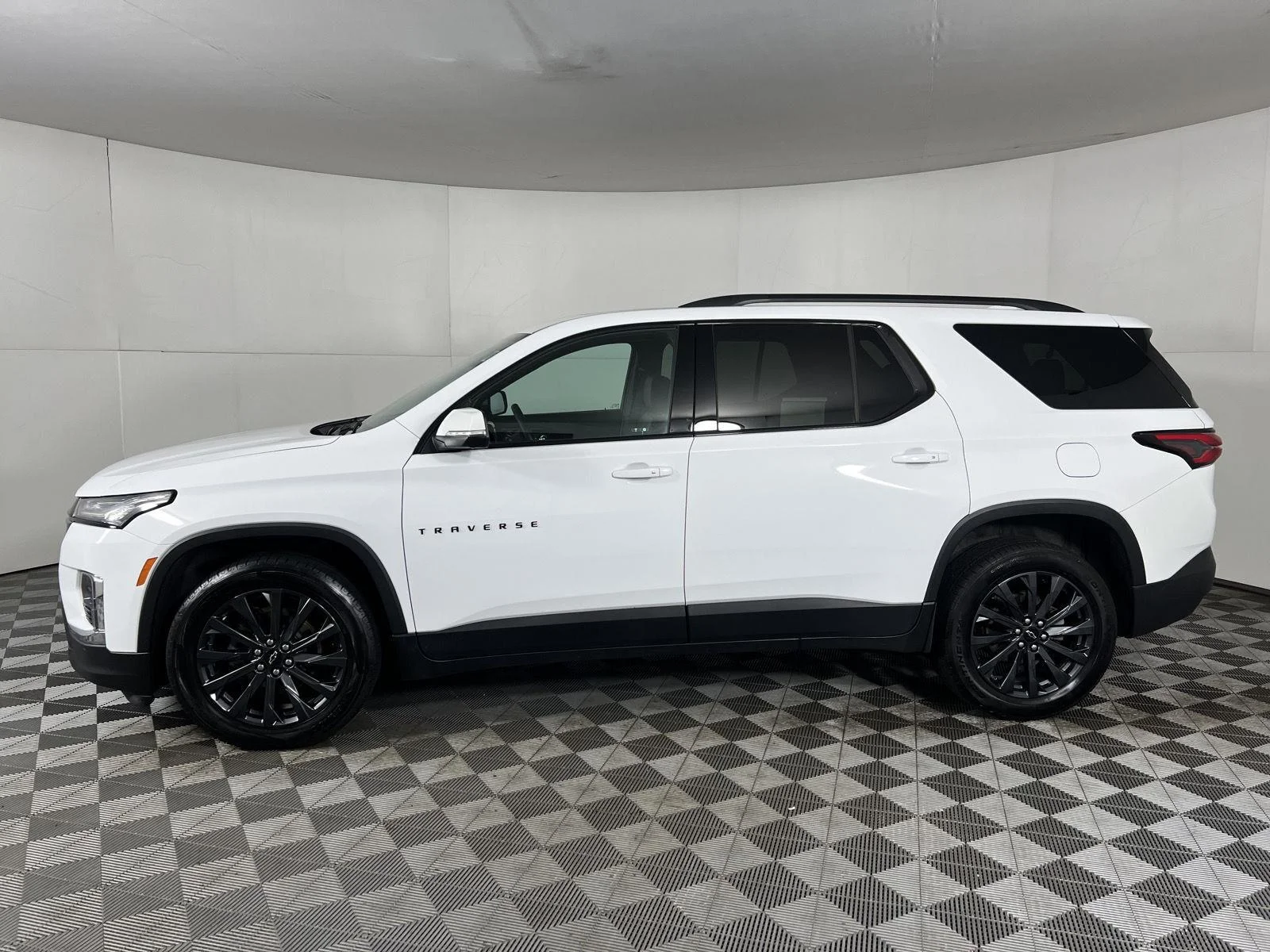 Used 2024 Summit White Chevrolet RS image 20