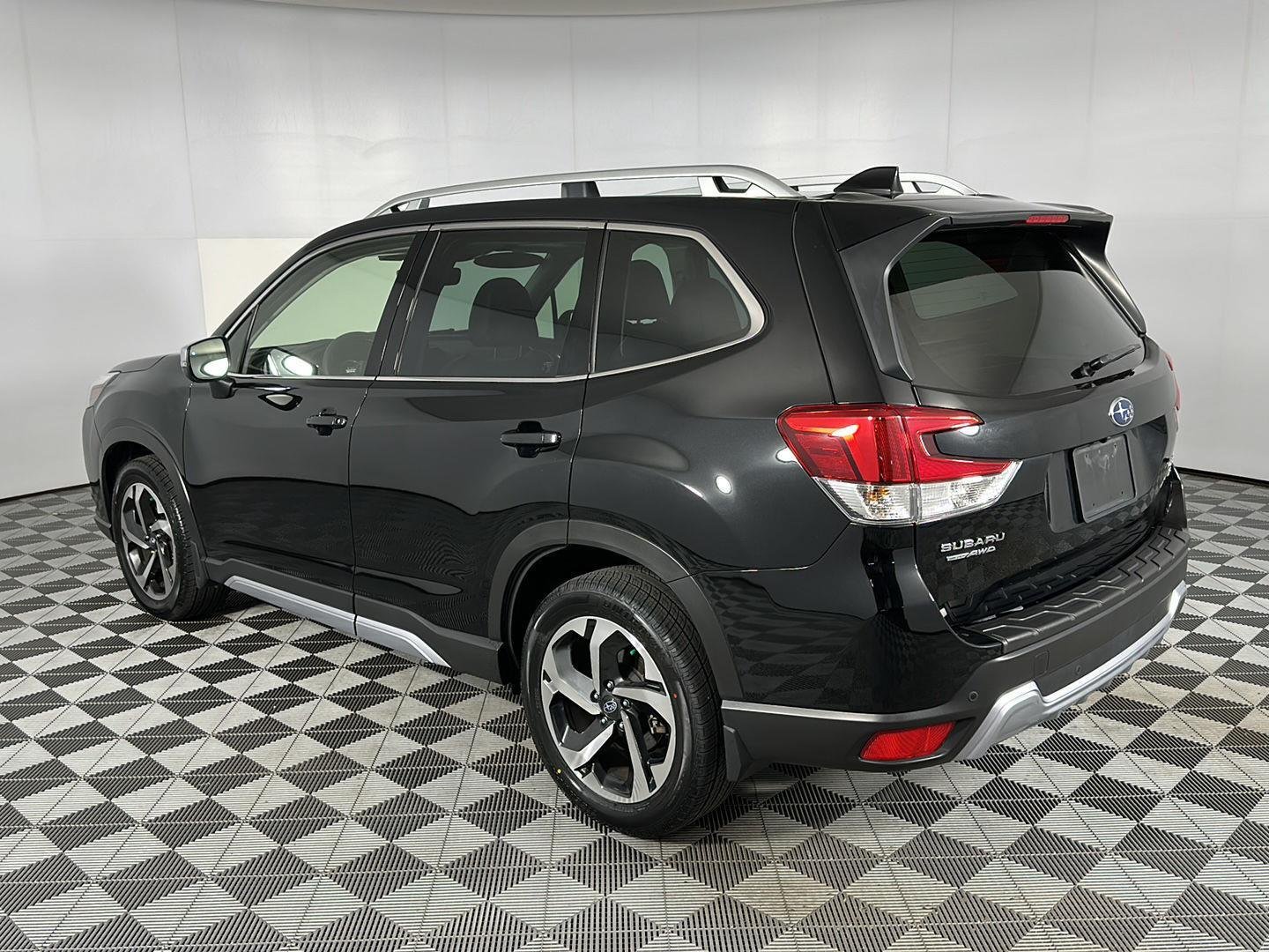 Used 2024 Crystal Black Silica Subaru Touring image 25