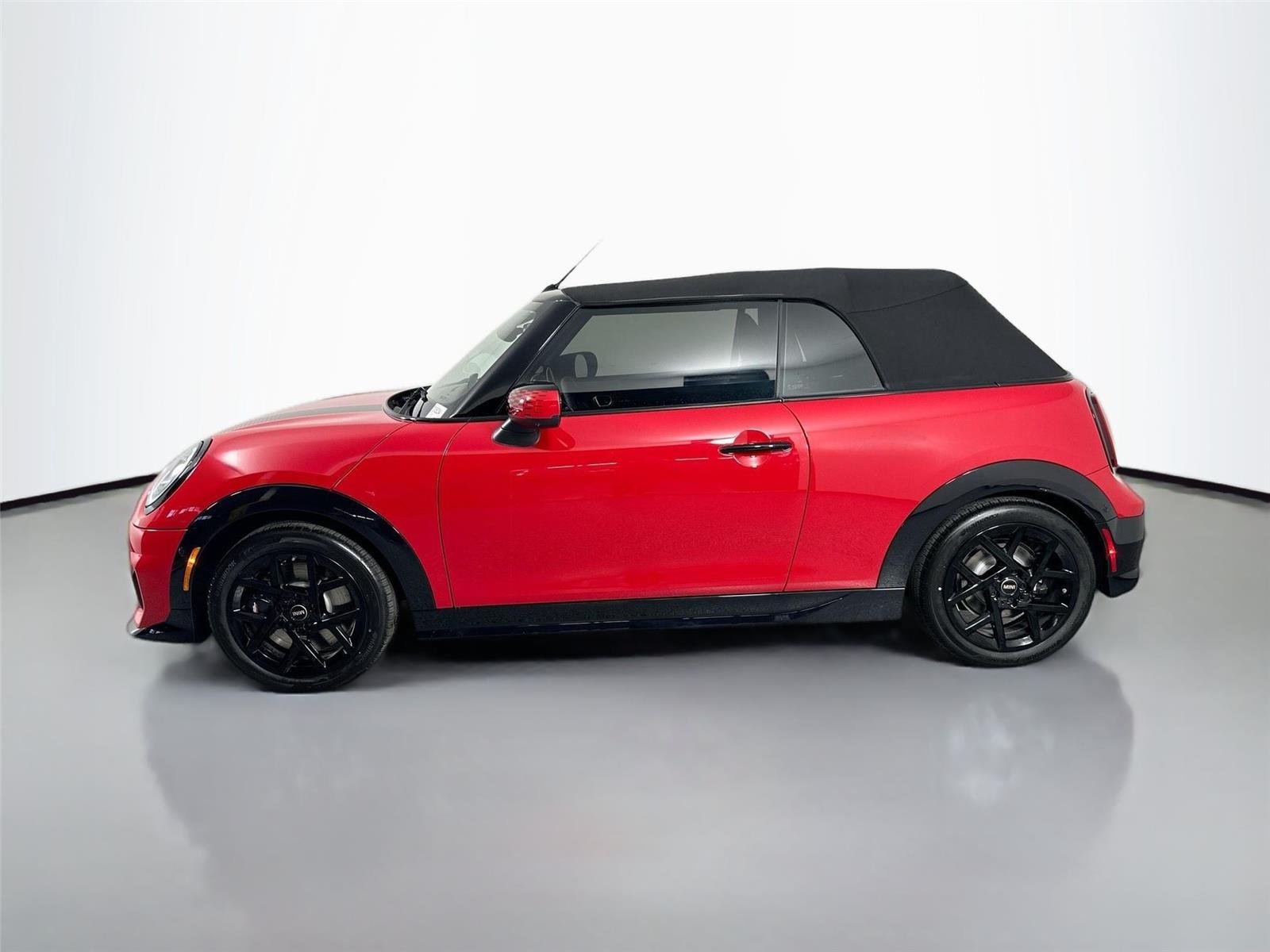 2026 MINI Convertible S - Photo 8