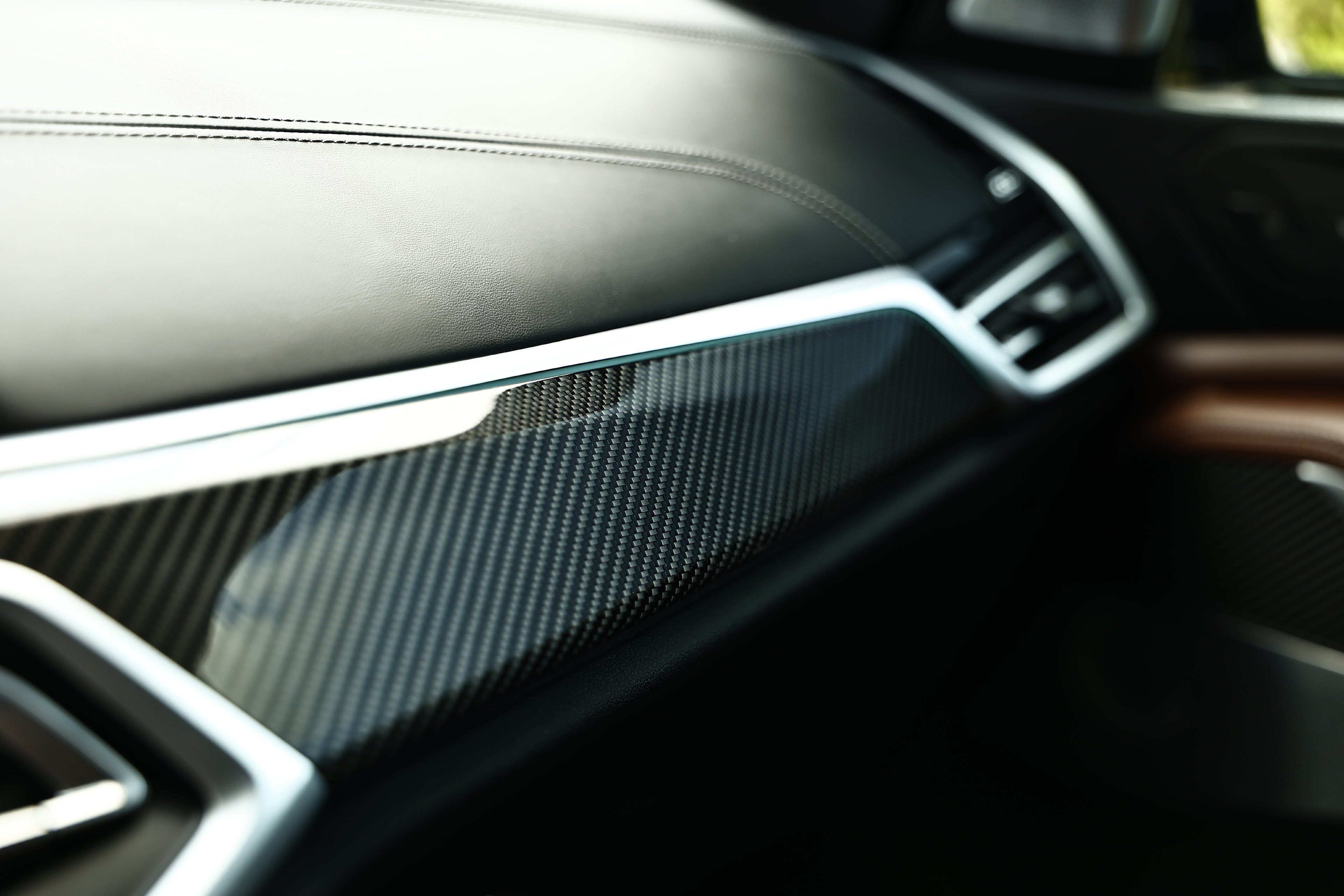 Used 2023 Black Sapphire Metallic BMW M50i image 40
