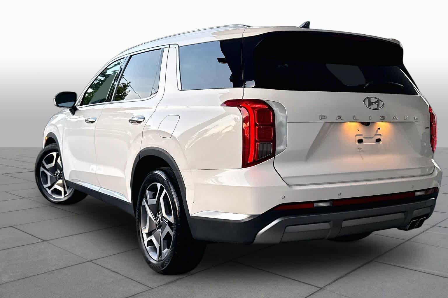 Used 2024 Hyper White Hyundai Limited image 12