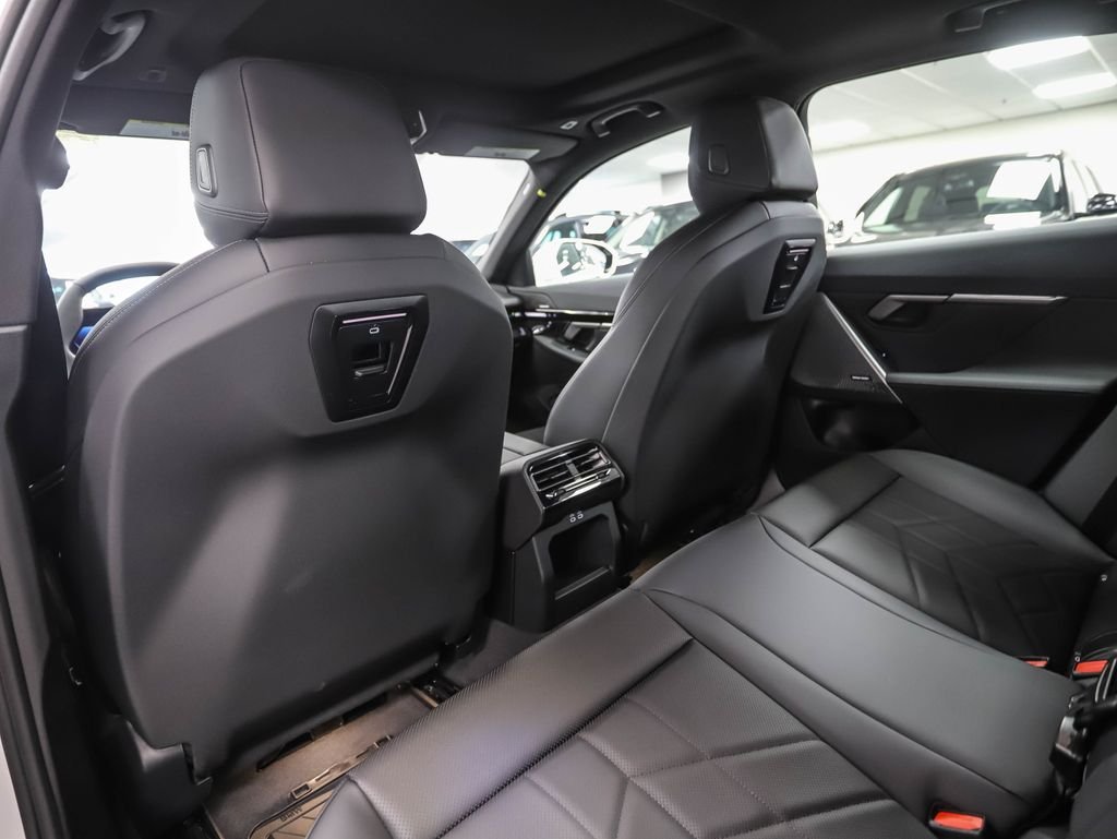 2025 BMW 5 Series 530i - Photo 19