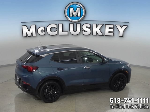 Used 2025 Ocean Blue Metallic Buick Sport Touring image 4