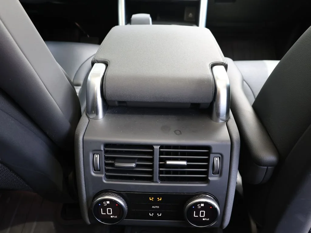 Used 2024 White Land Rover S image 28