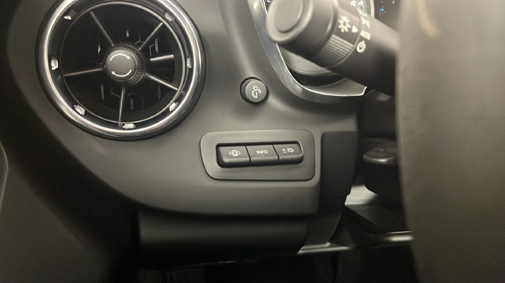 2017 Chevrolet Camaro 1SS - Photo 28