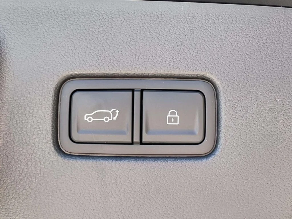 New 2026 Black Hyundai SEL image 10