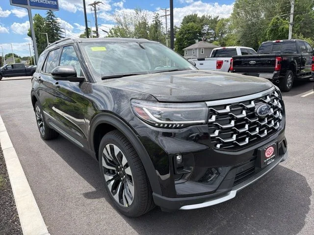 New 2026 Black Ford Platinum image 1