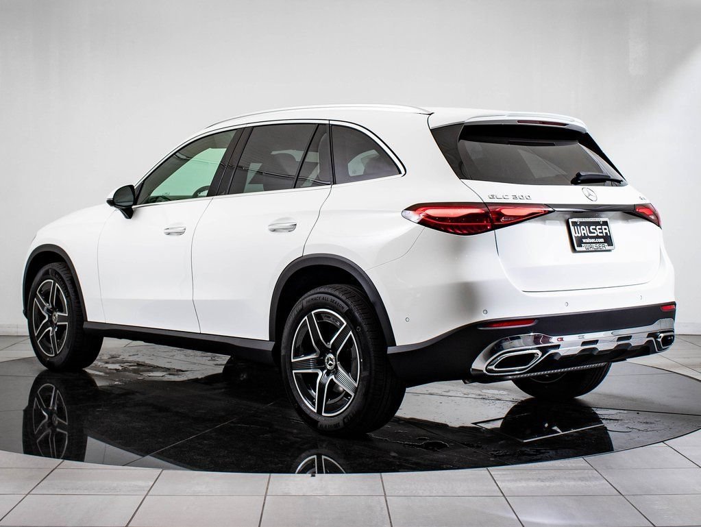 Used 2026 Polar White Mercedes-Benz GLC 300 image 11