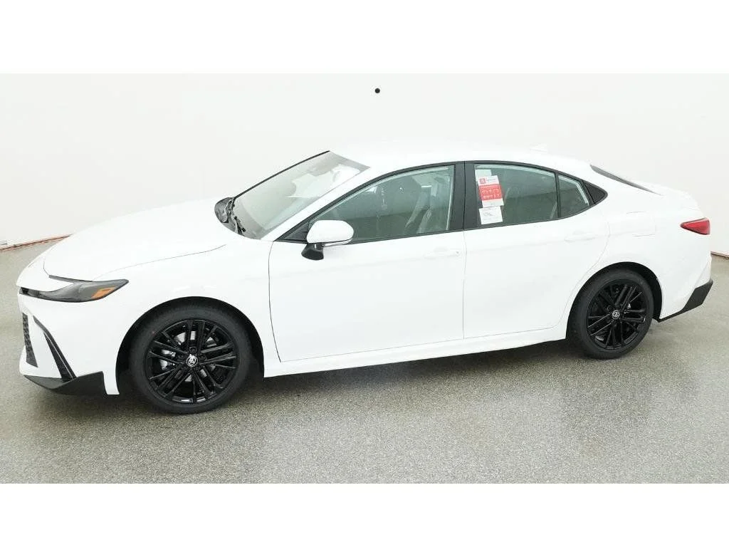 New 2026 Ice Cap Toyota SE image 3
