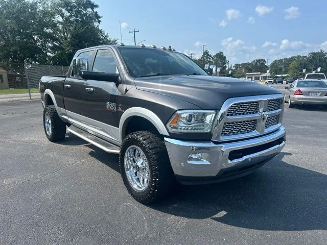Used 2018 Gray Ram Laramie image 6