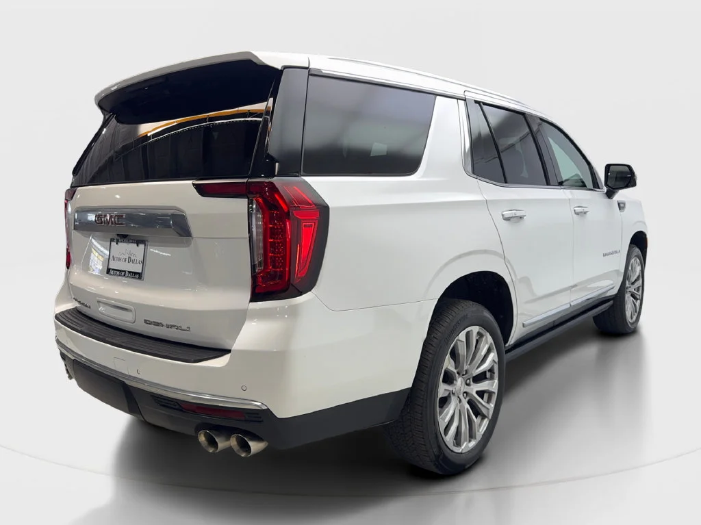Used 2024 White GMC Denali image 7