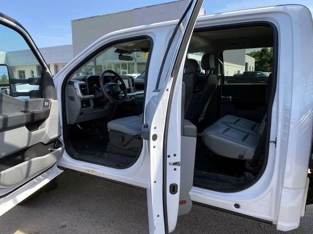 Used 2023 Oxford White Ford XL image 10