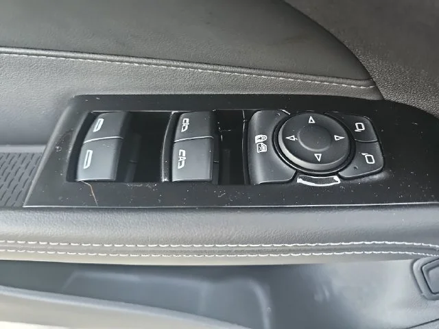 Used 2022 Black Cadillac Luxury image 28