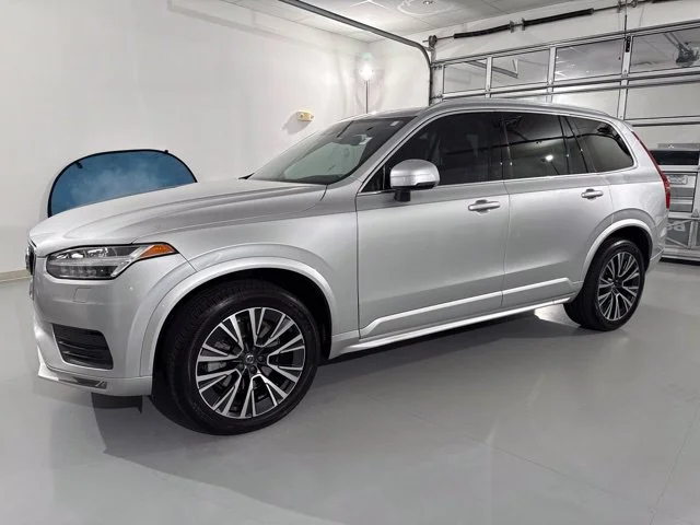 Used 2020 Silver Volvo T6 Momentum image 4