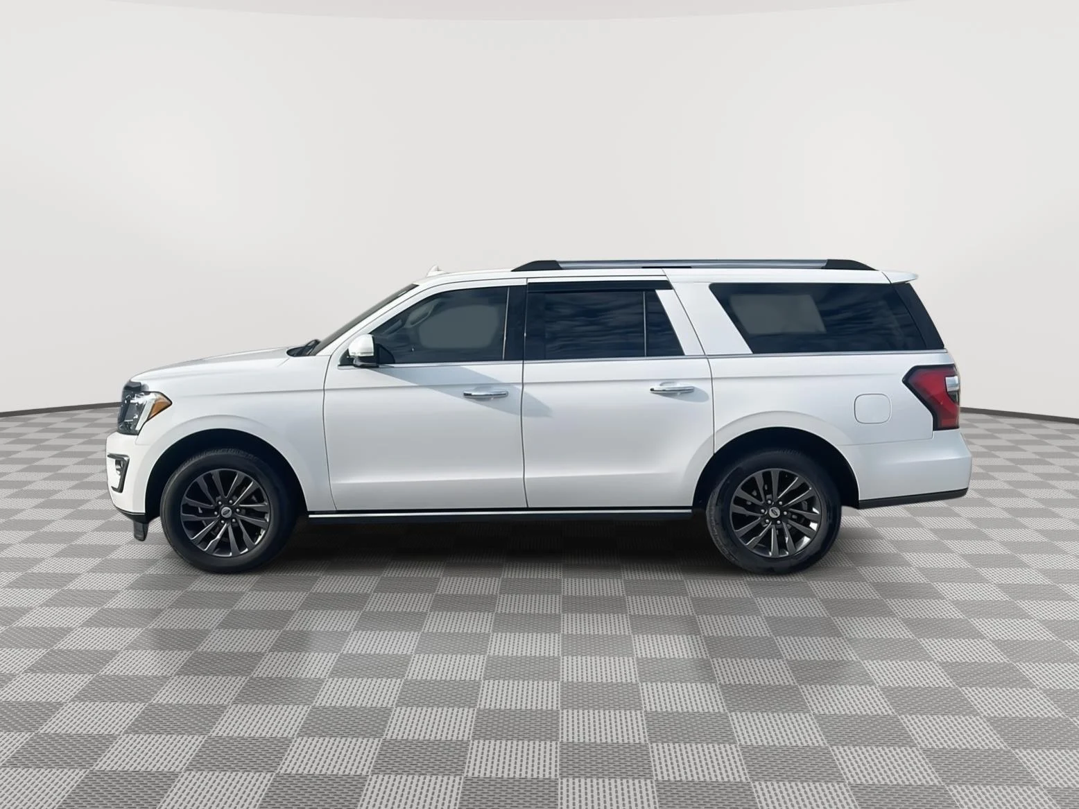 Used 2021 Star White Metallic Tri-Coat Ford Limited image 6