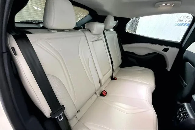 Used 2024 White Ford Premium image 48
