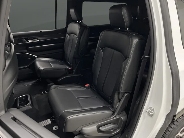 2024 Jeep Wagoneer Series III - Photo 31