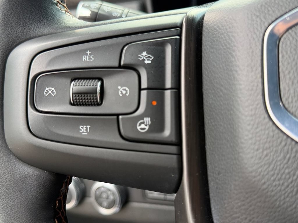 Used 2024 Onyx Black GMC AT4 image 21