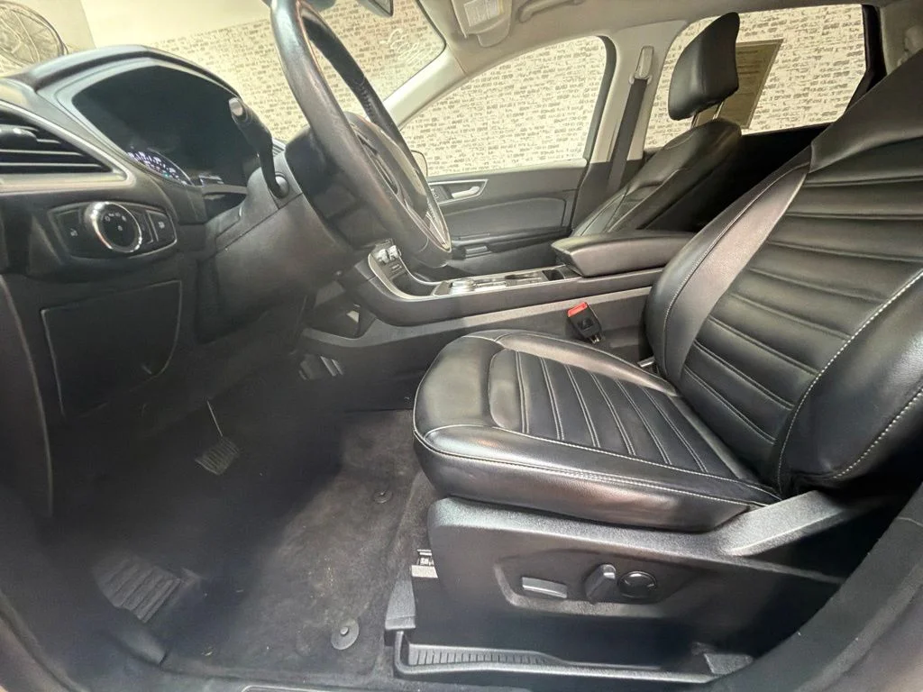 Used 2023 Iconic Silver Metallic Ford SEL image 23