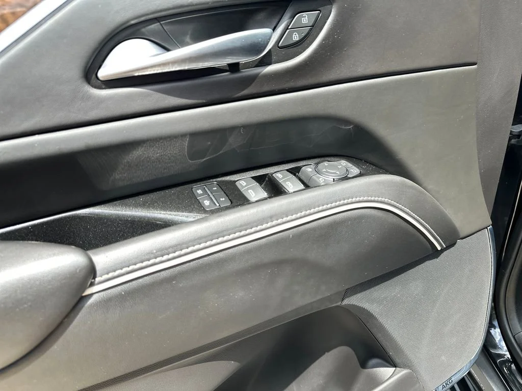 Used 2023 Black Raven Cadillac Sport Platinum image 16