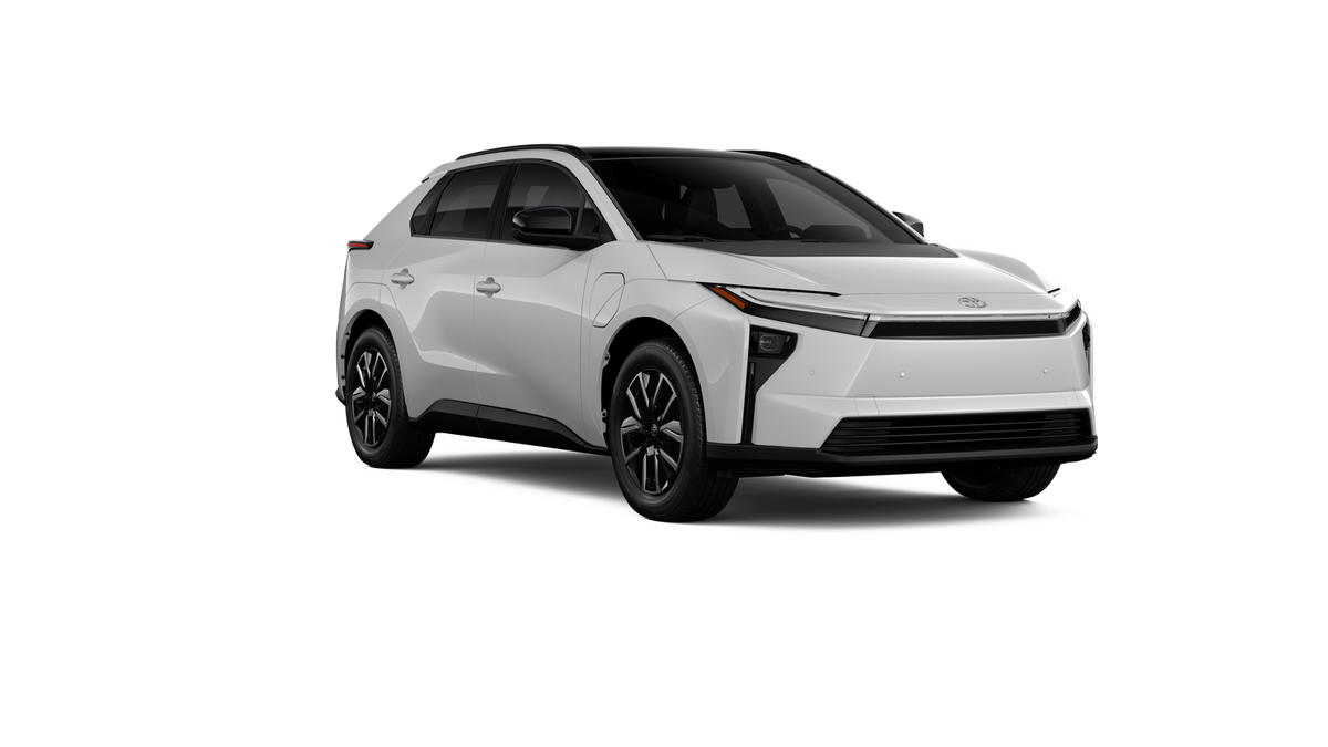 New 2026 Wind Chill Pearl Toyota XLE image 15