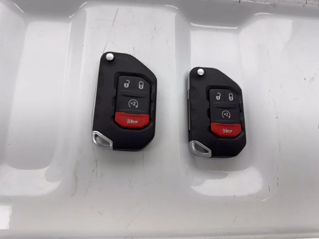 Used 2023 White Jeep Mojave image 80