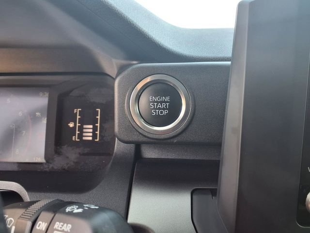 Used 2025  Toyota SR5 image 14
